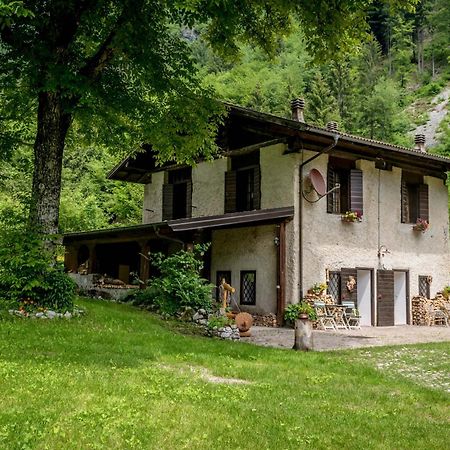 Lenzumo di Concei Chalet Silenthiaヴィラ エクステリア 写真